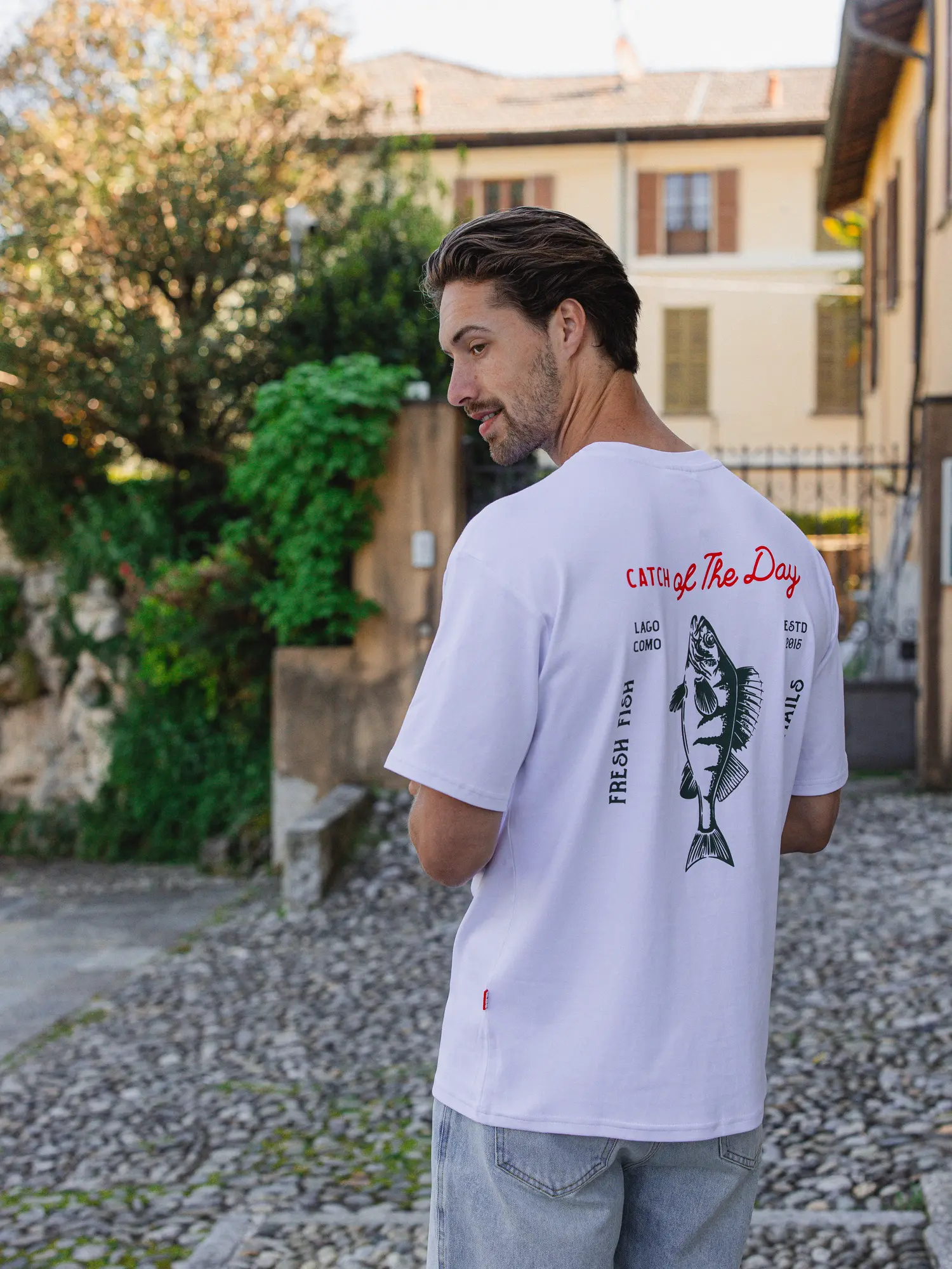 White Catch Oversized T-shirt 1608 WEAR