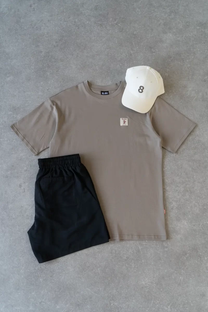 Taupe fish club outfit 1608 WEAR