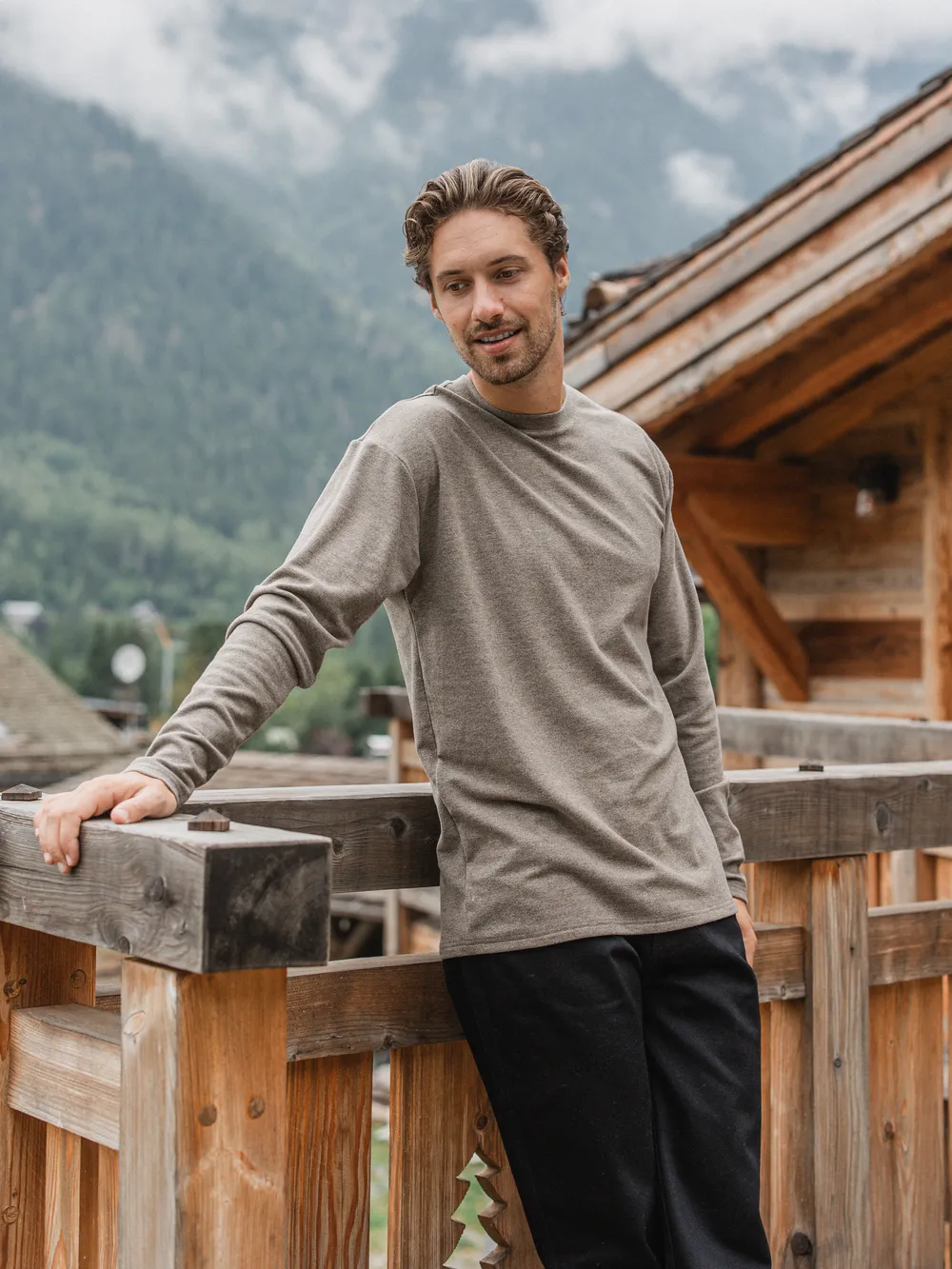Brown Fleece Longsleeve 1608 WEAR