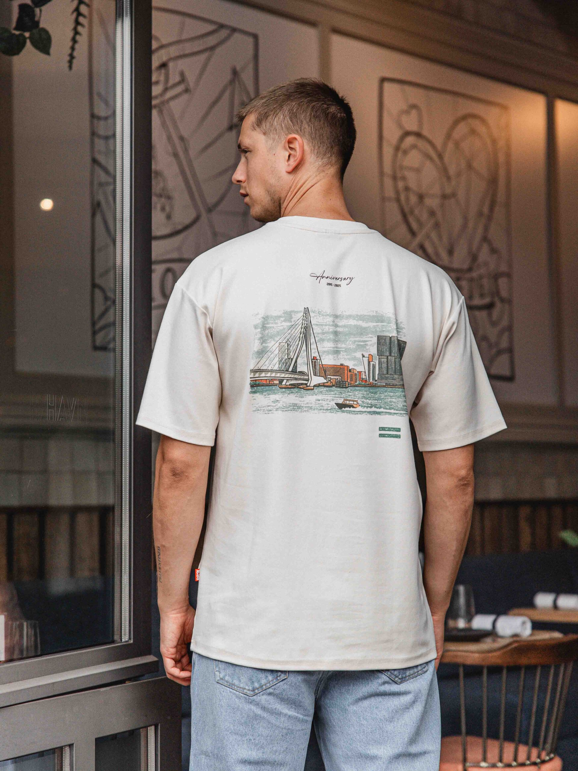 Creme R’dam Oversized T-shirt 1608 WEAR