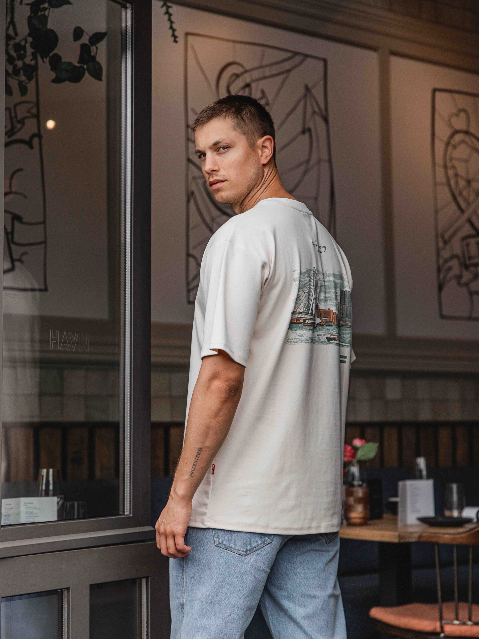 Creme R’dam Oversized T-shirt 1608 WEAR