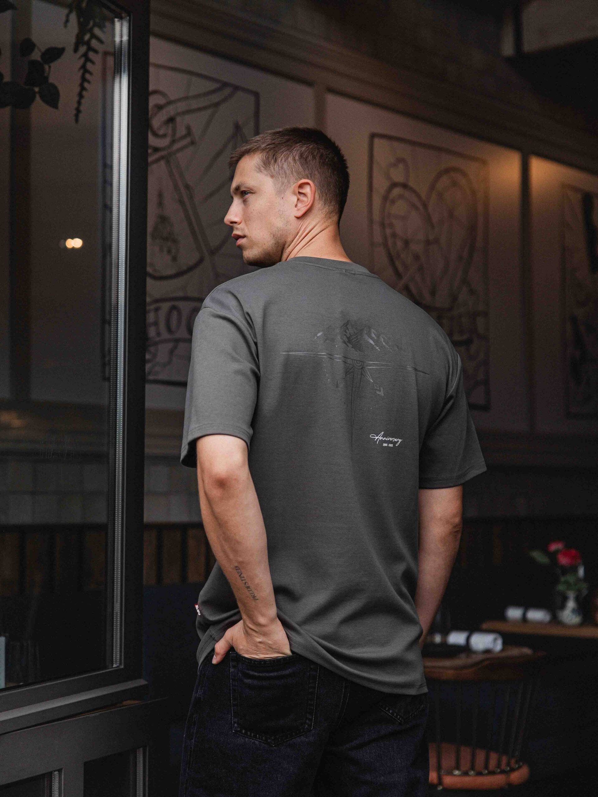 Off Black Compass Oversized T-shirt 1608 WEAR