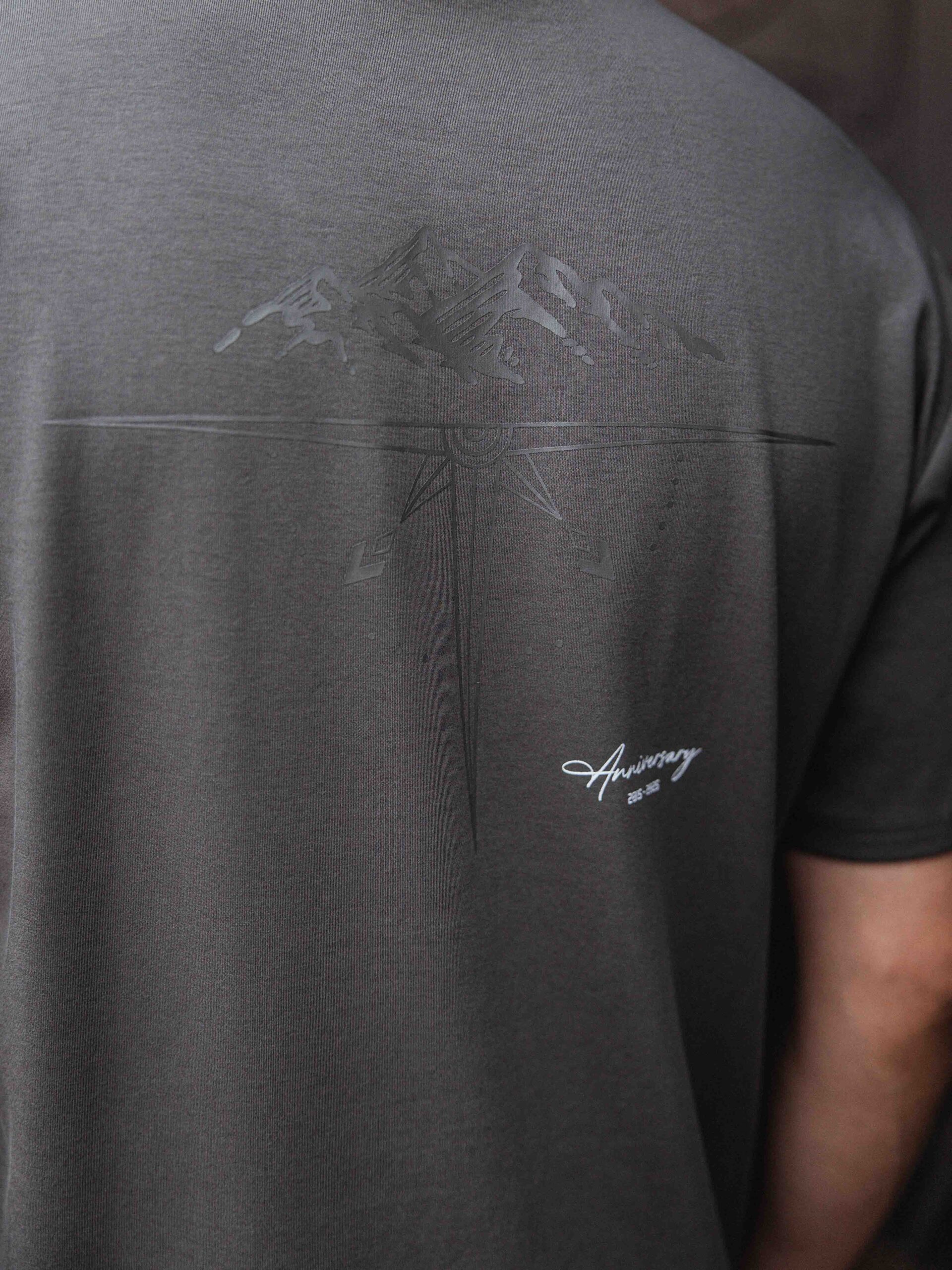 Off Black Compass Oversized T-shirt 1608 WEAR