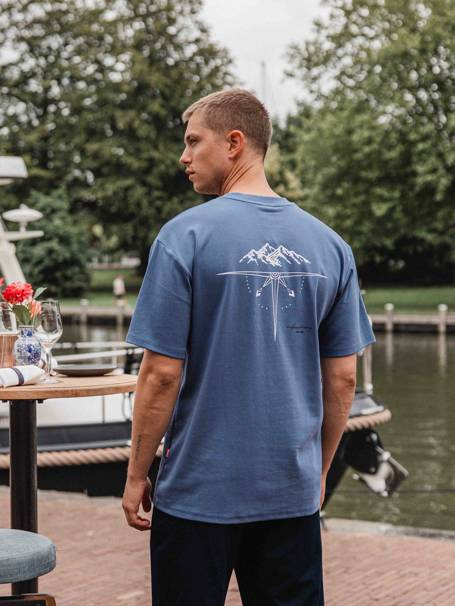 Blue Compass Oversized T-shirt 1608 WEAR