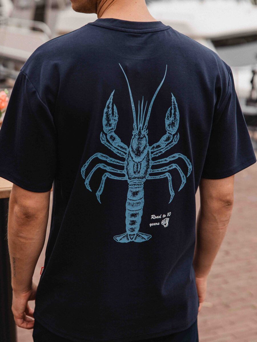 Marineblaues Hummer-T-Shirt in Übergröße