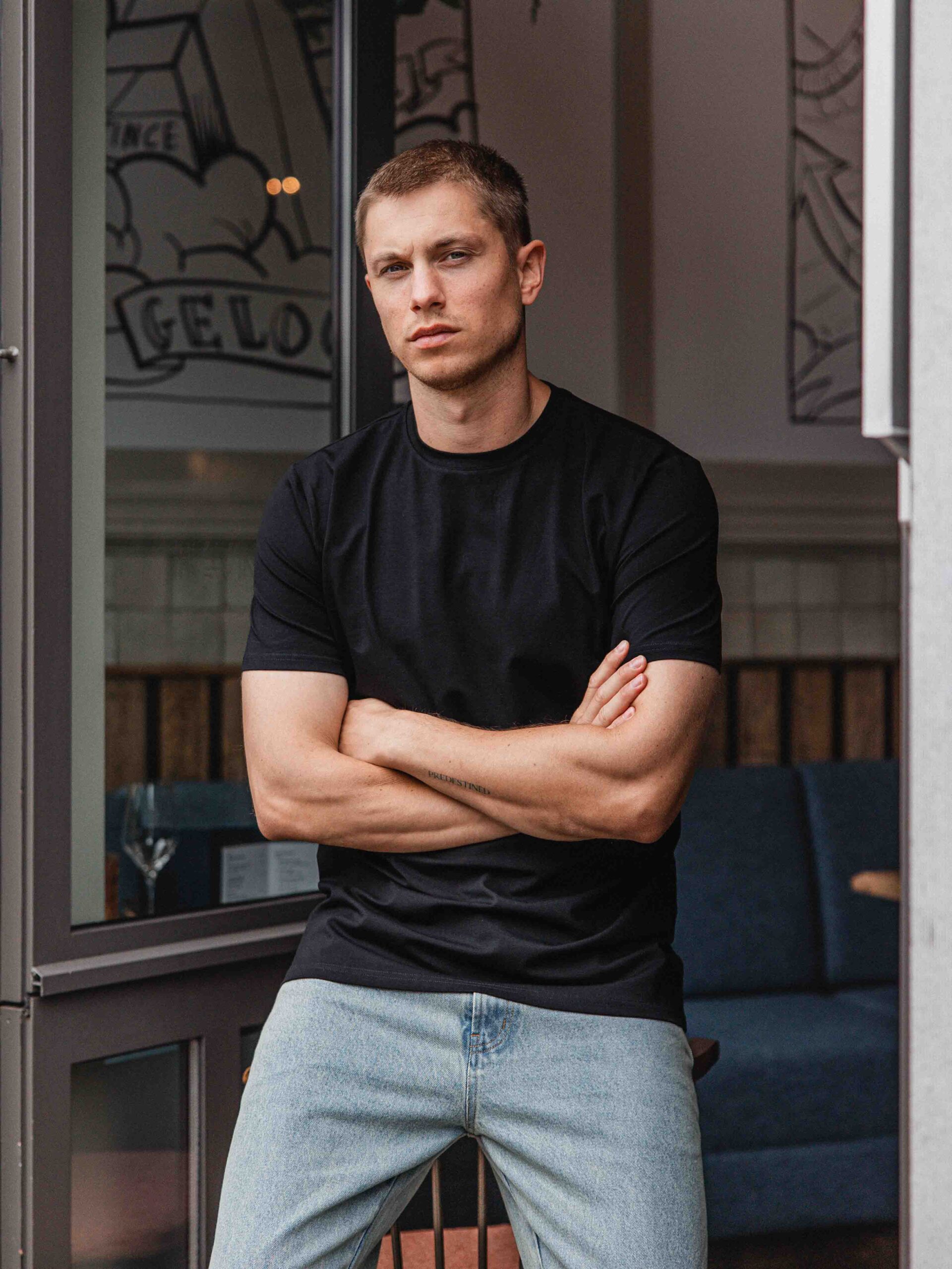 Black Slimfit T-shirt 1608 WEAR