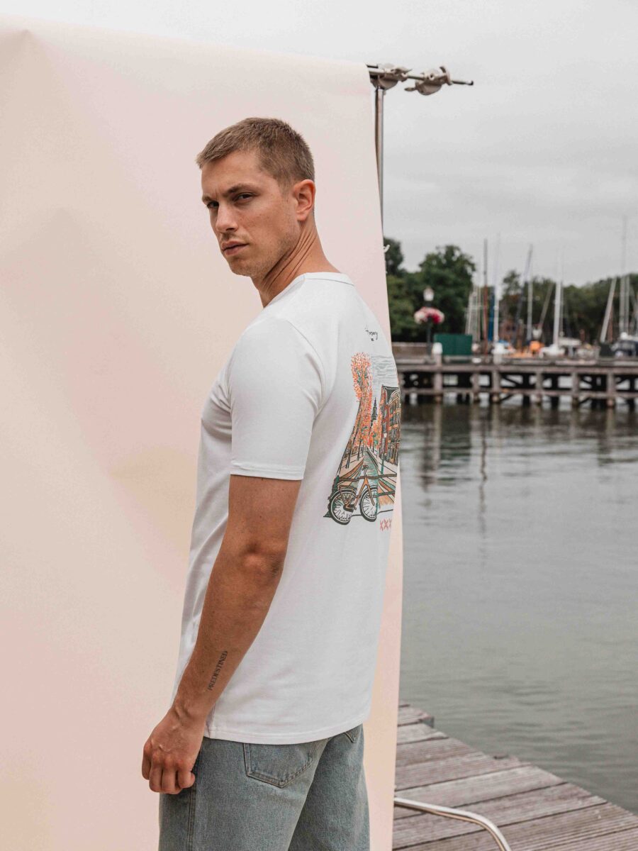 Weißes A'dam Slimfit-T-Shirt