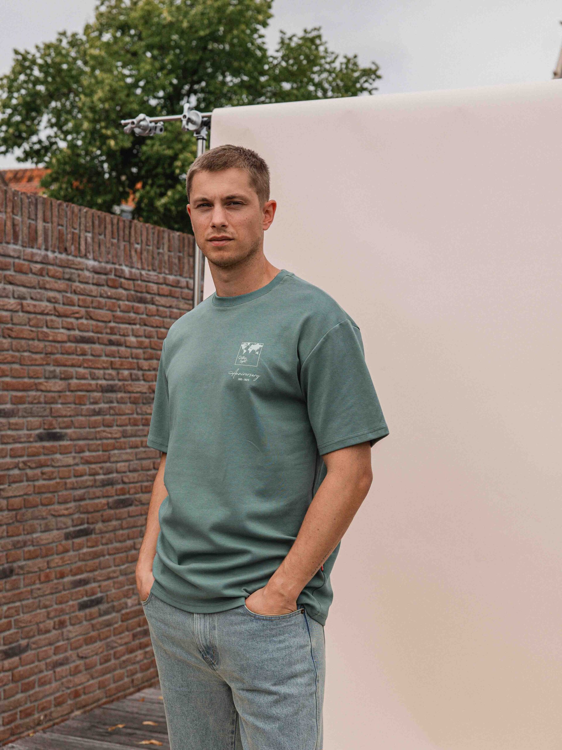 Green World Oversized T-shirt 1608 WEAR