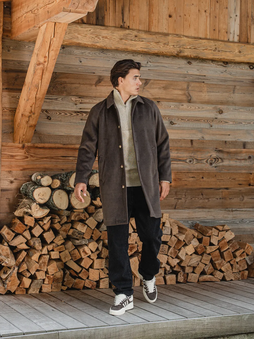 Brown Coat 1608 WEAR